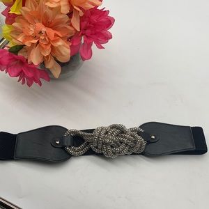 Black silver knot belt. / elastic with snap back